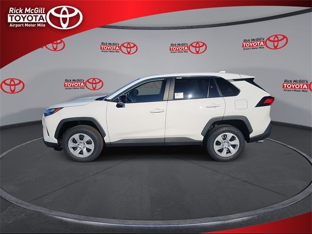 2025 Toyota RAV4 LE