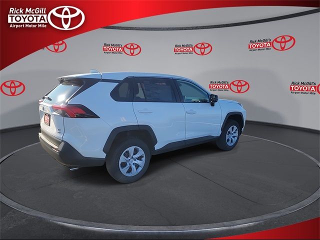 2025 Toyota RAV4 LE