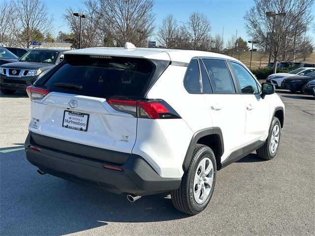 2025 Toyota RAV4 LE