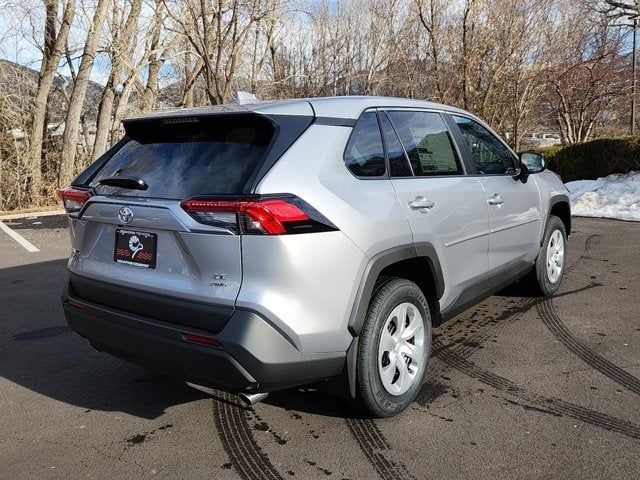 2025 Toyota RAV4 LE