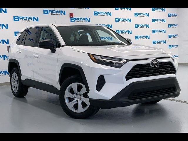 2025 Toyota RAV4 LE