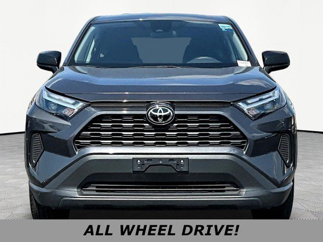 2025 Toyota RAV4 LE