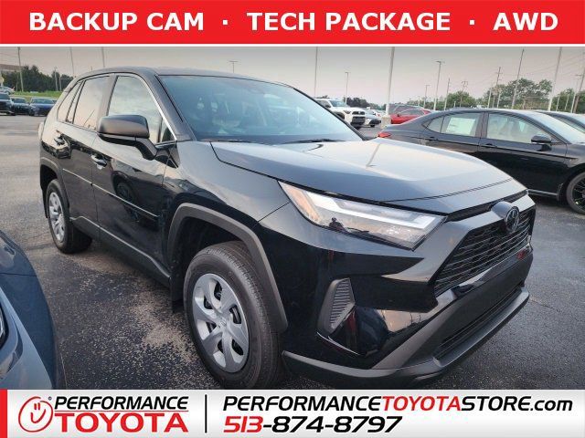 2025 Toyota RAV4 LE