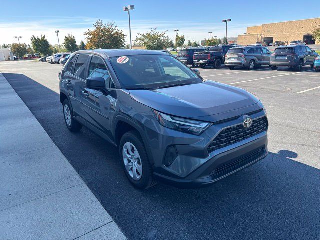 2025 Toyota RAV4 LE
