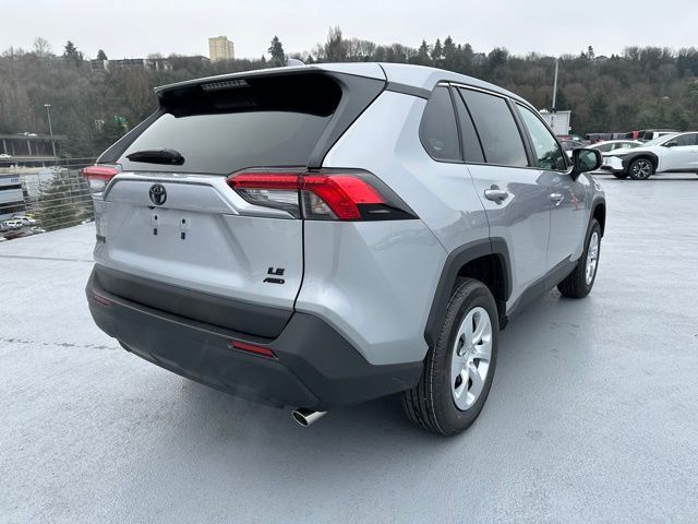 2025 Toyota RAV4 LE