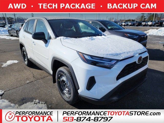 2025 Toyota RAV4 LE