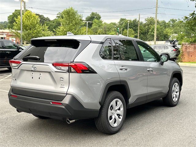 2025 Toyota RAV4 LE