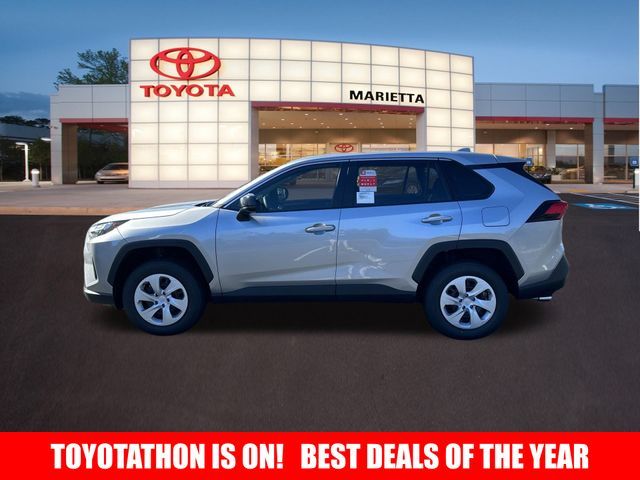 2025 Toyota RAV4 LE