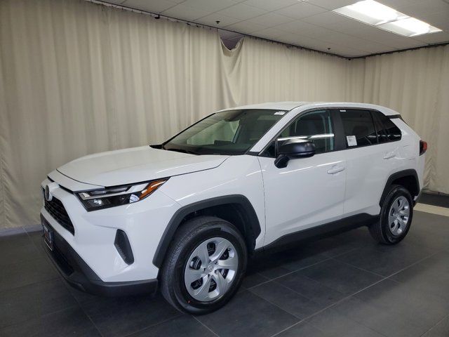 2025 Toyota RAV4 LE