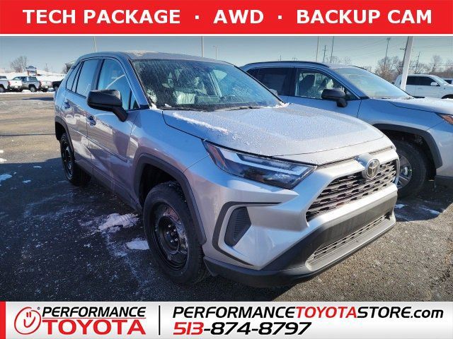 2025 Toyota RAV4 LE