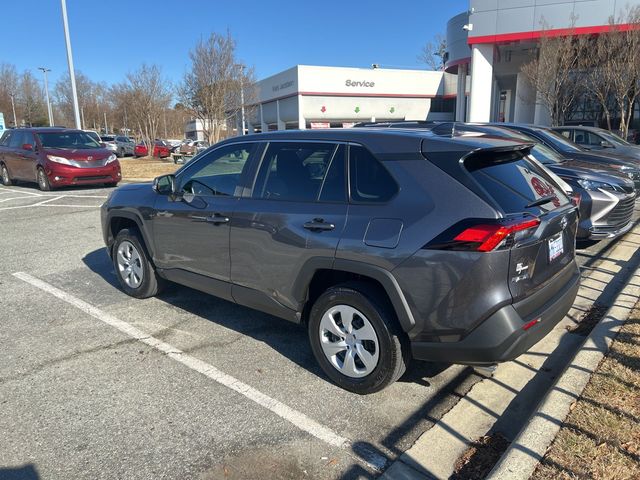 2025 Toyota RAV4 LE