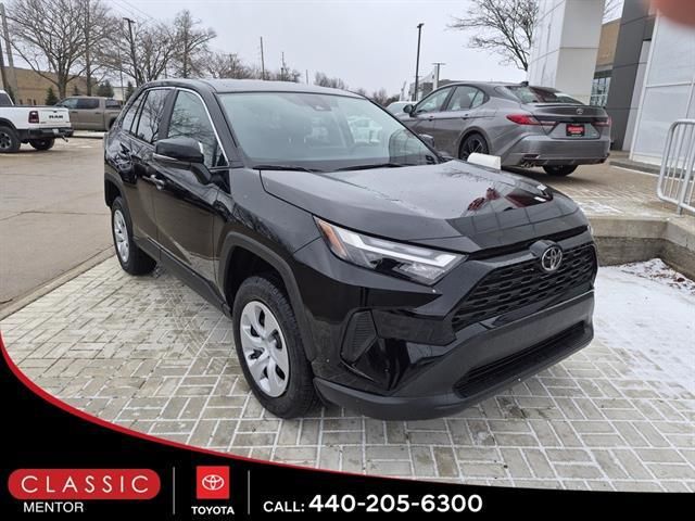 2025 Toyota RAV4 LE