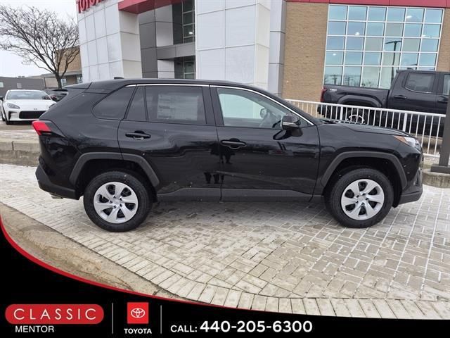2025 Toyota RAV4 LE