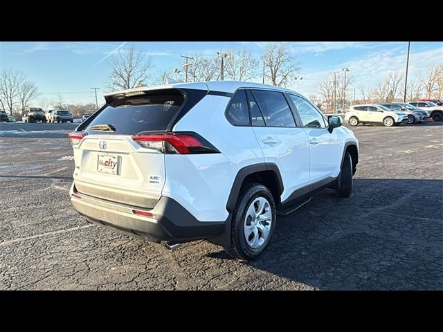 2025 Toyota RAV4 LE