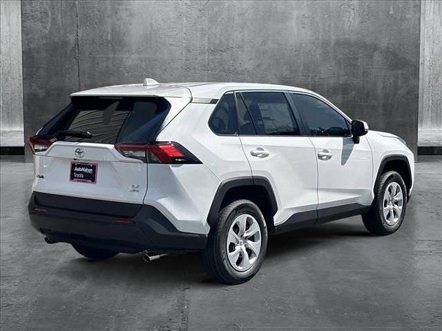 2025 Toyota RAV4 LE