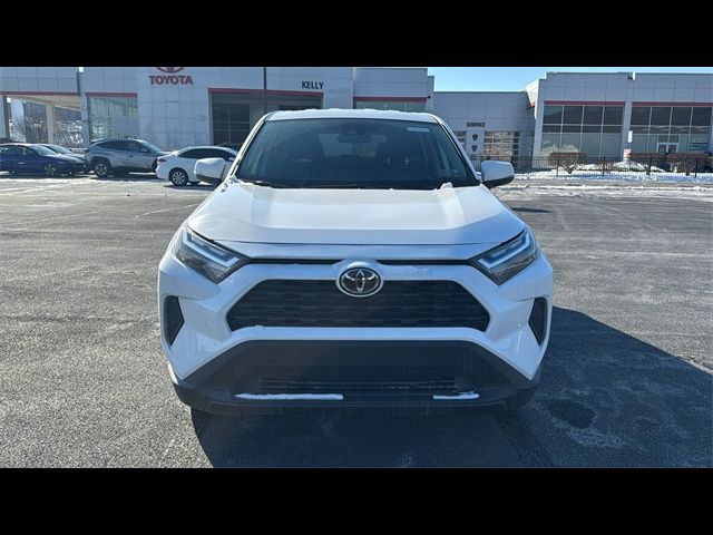 2025 Toyota RAV4 LE