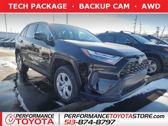 2025 Toyota RAV4 LE