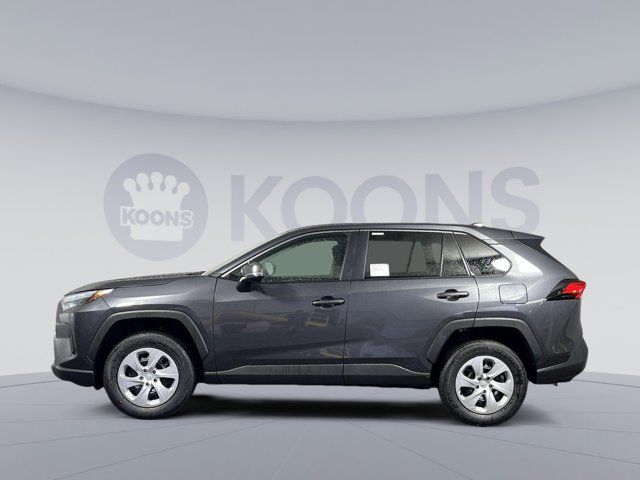 2025 Toyota RAV4 LE