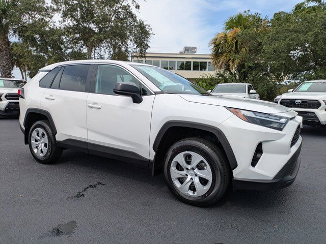 2025 Toyota RAV4 LE