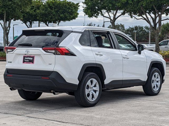 2025 Toyota RAV4 LE