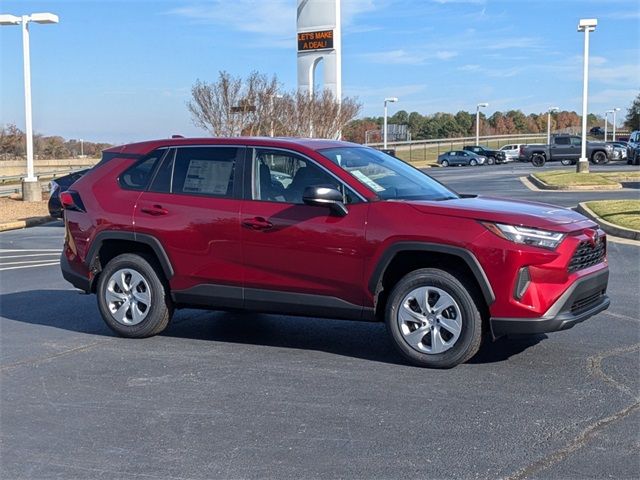 2025 Toyota RAV4 LE