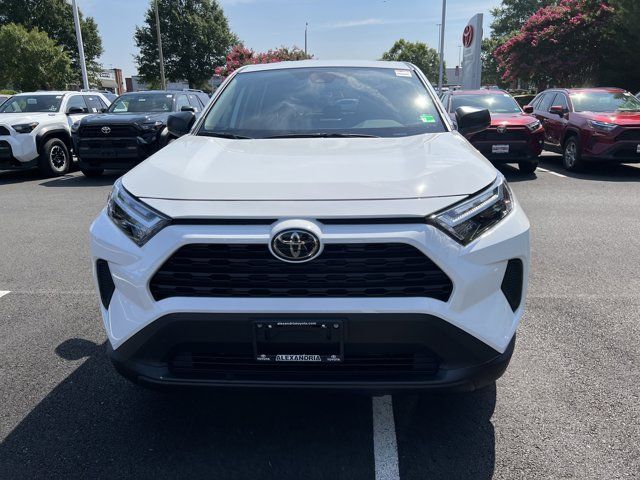 2025 Toyota RAV4 LE