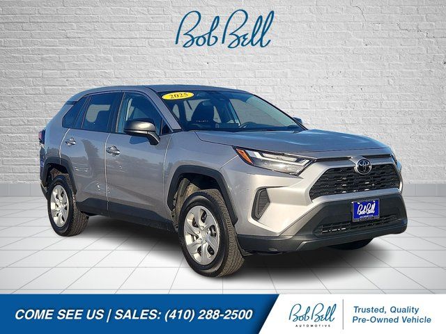 2025 Toyota RAV4 LE