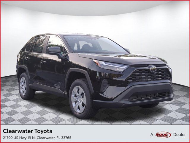 2025 Toyota RAV4 LE