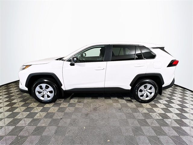 2025 Toyota RAV4 LE