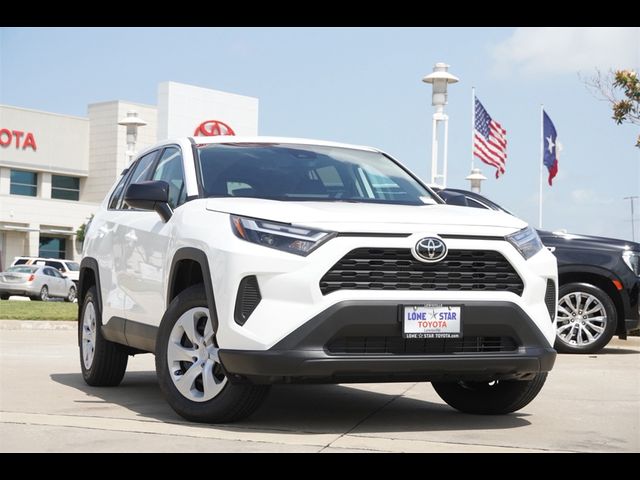 2025 Toyota RAV4 LE