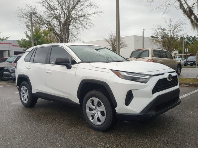 2025 Toyota RAV4 LE