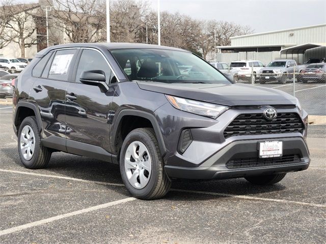 2025 Toyota RAV4 LE