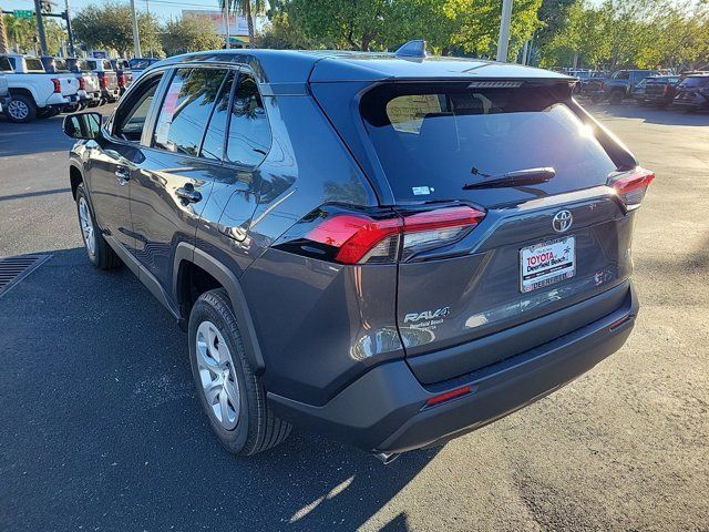 2025 Toyota RAV4 LE