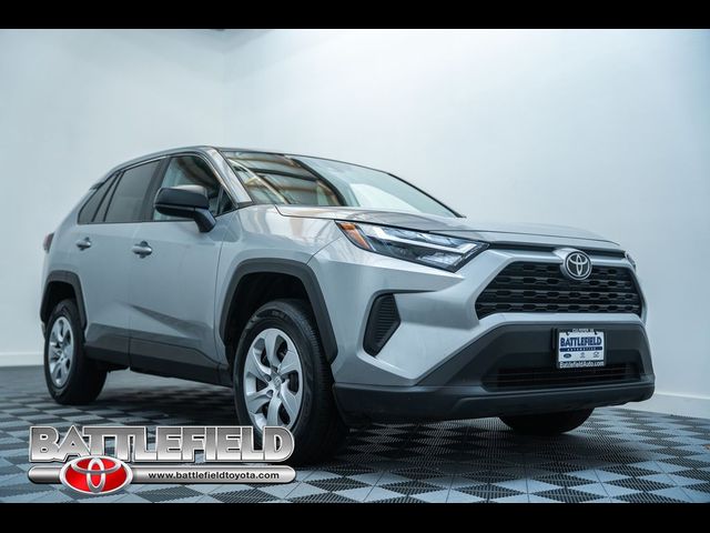 2025 Toyota RAV4 LE