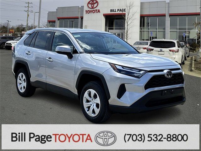2025 Toyota RAV4 LE