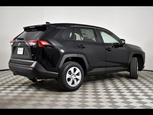 2025 Toyota RAV4 LE