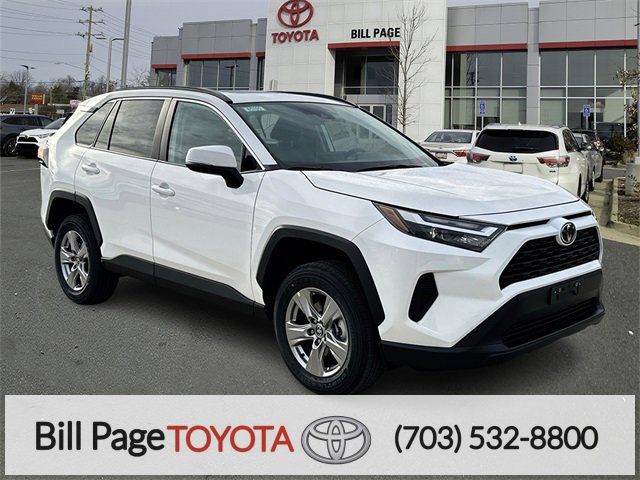 2025 Toyota RAV4 XLE