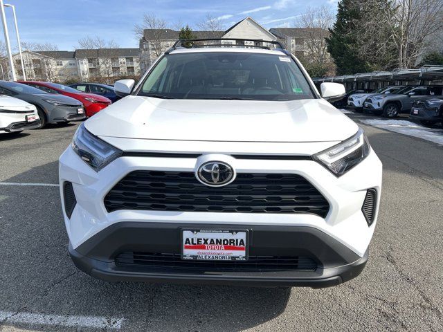 2025 Toyota RAV4 XLE