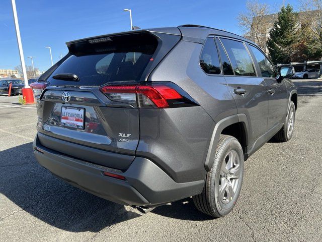 2025 Toyota RAV4 XLE