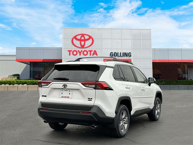 2025 Toyota RAV4 XLE