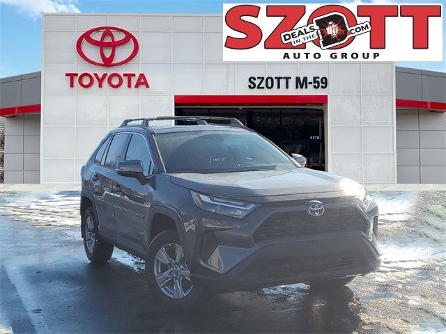 2025 Toyota RAV4 XLE