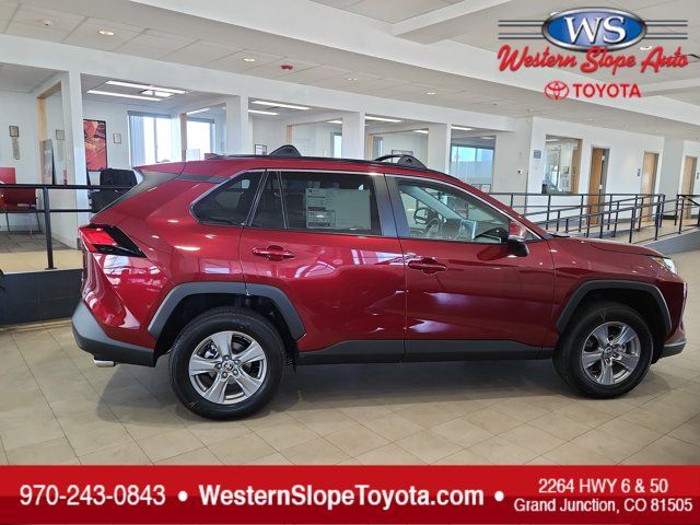 2025 Toyota RAV4 XLE