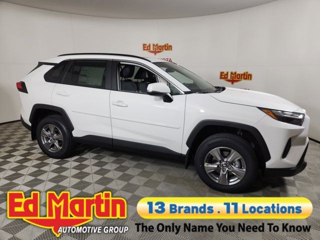 2025 Toyota RAV4 XLE