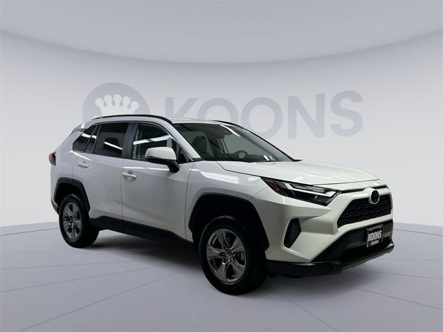 2025 Toyota RAV4 XLE