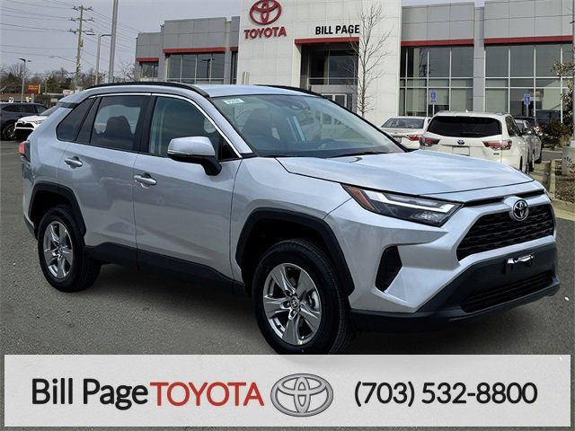 2025 Toyota RAV4 XLE