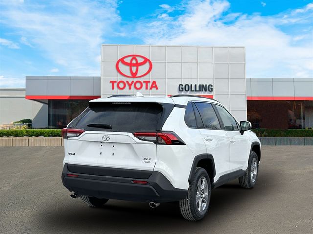 2025 Toyota RAV4 XLE