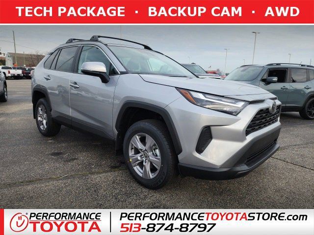 2025 Toyota RAV4 XLE