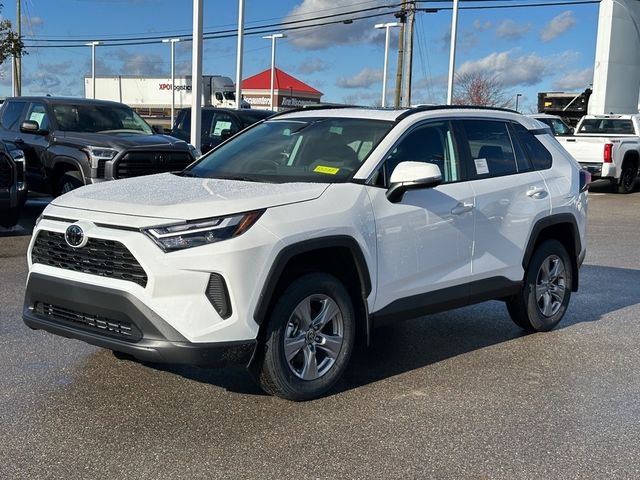 2025 Toyota RAV4 XLE