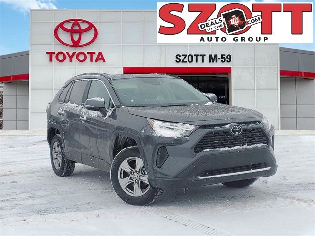 2025 Toyota RAV4 XLE