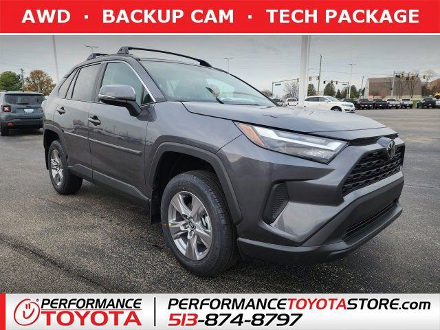 2025 Toyota RAV4 XLE